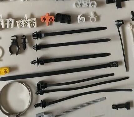 TS16949 Vehicle Spare Parts 12 Inch Cable Zip Ties High Tensile Strength