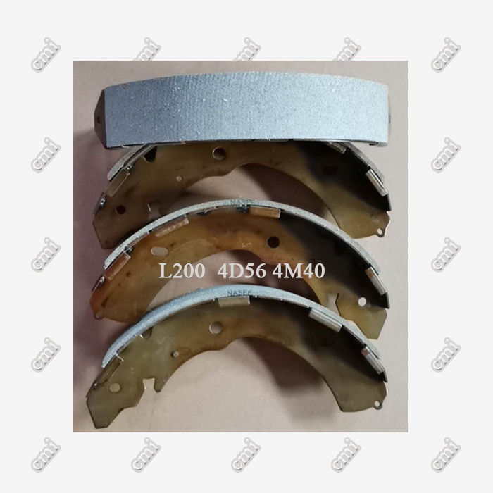 Mitsubishi L200 Drum Brake Shoes 4600A106 4600A122 Pick Up DV26 4D56 4M40