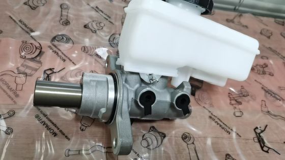 Nissan Navara NP300 Macierzysty cylinder hamulcowy 46010-4KJ2B 2015+ QR25DE