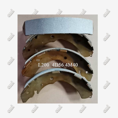 Mitsubishi L200 Buty hamulcowe 4600A106 4600A122 Podnieś DV26 4D56 4M40